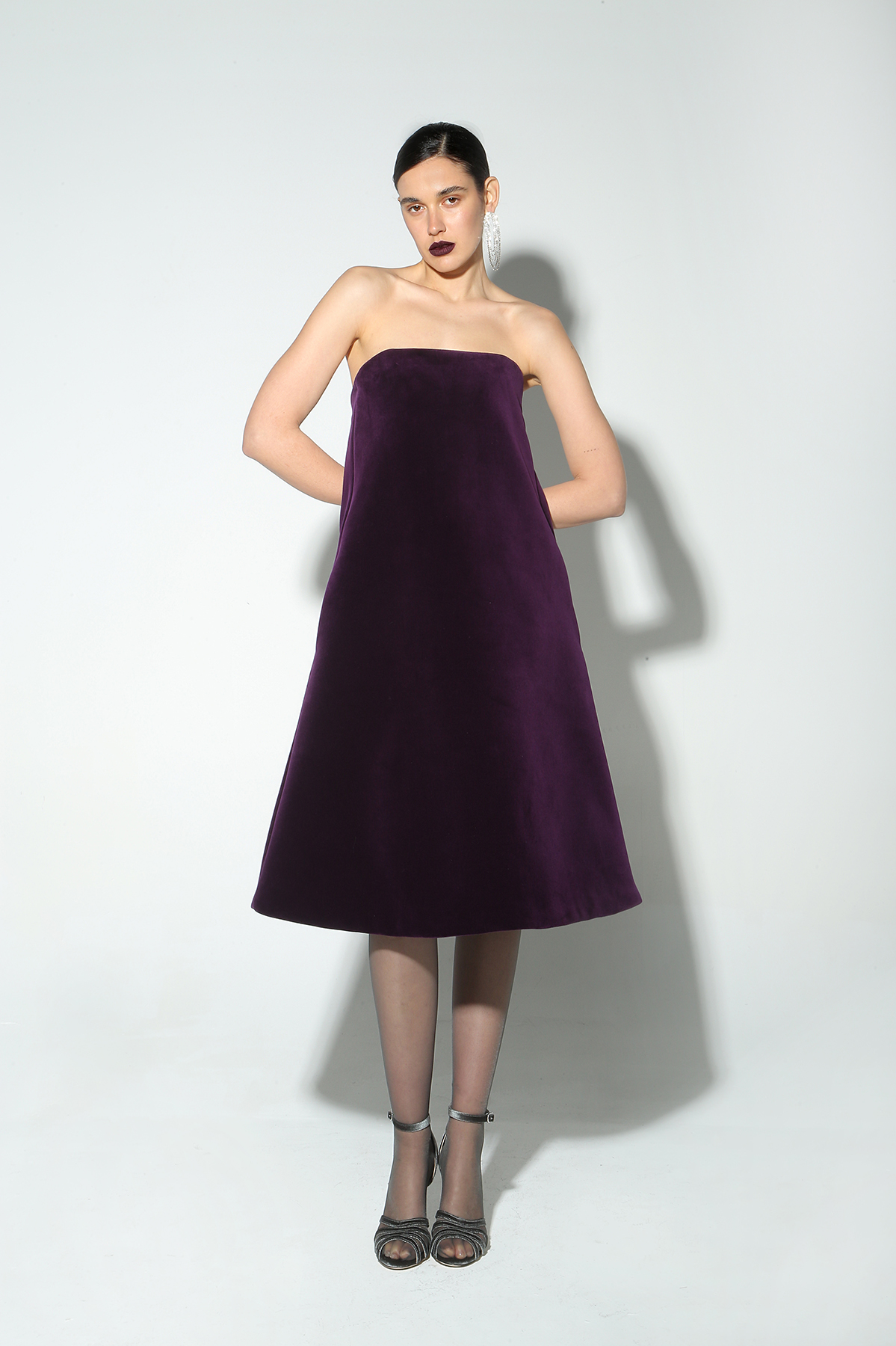 Abito midi a trapezio FW25A03 01